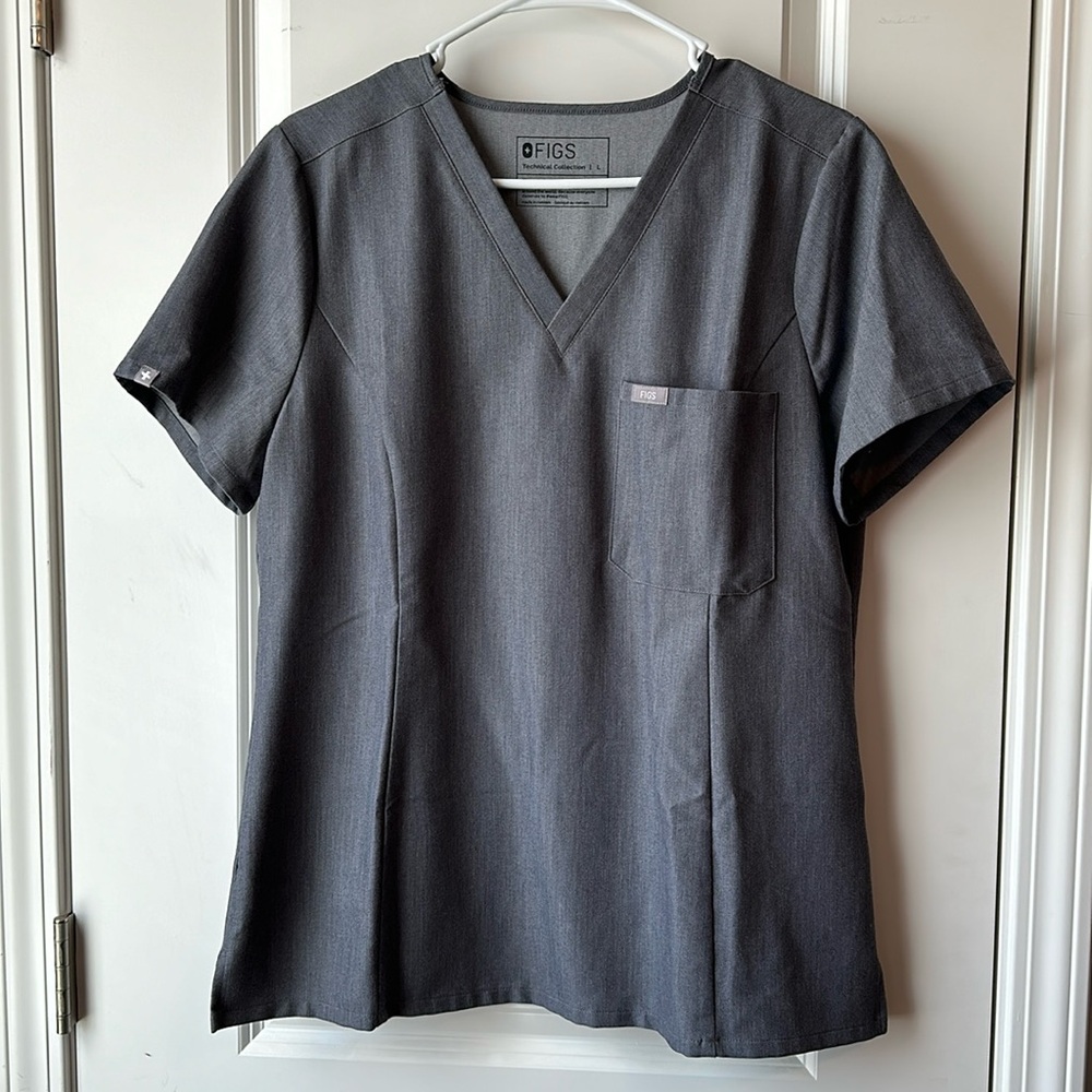 Figs Scrub Top